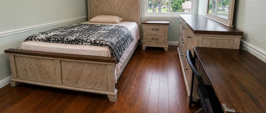 Houston Management Co's room