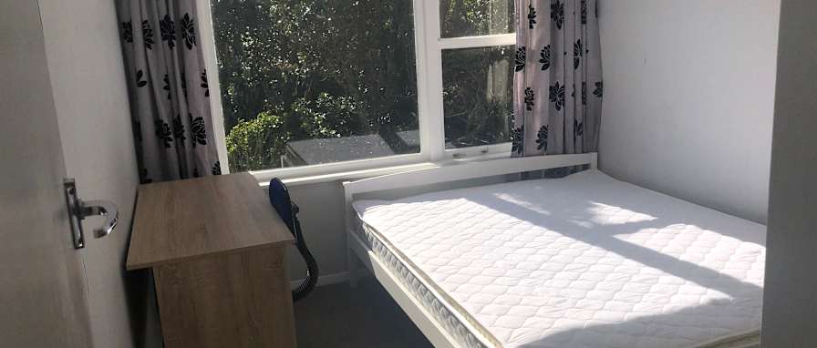Kang's room