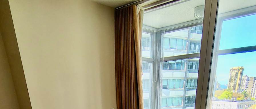 Lee's room