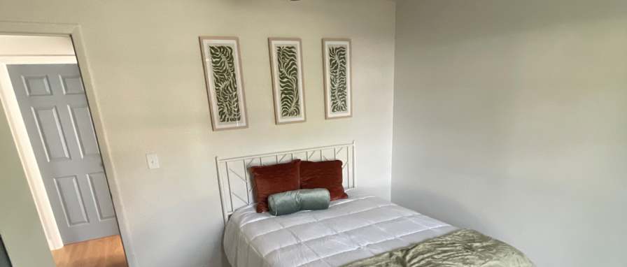 Naz's room