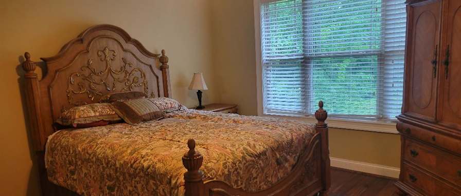 Linda's room