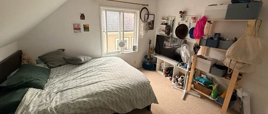 Théo's room