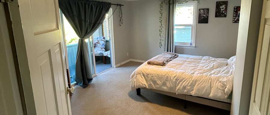 Christina Dagnall's room