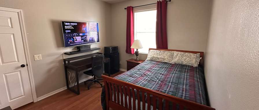 Jose's room