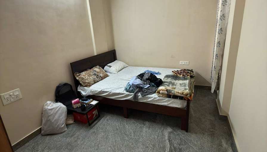 Mayur's room