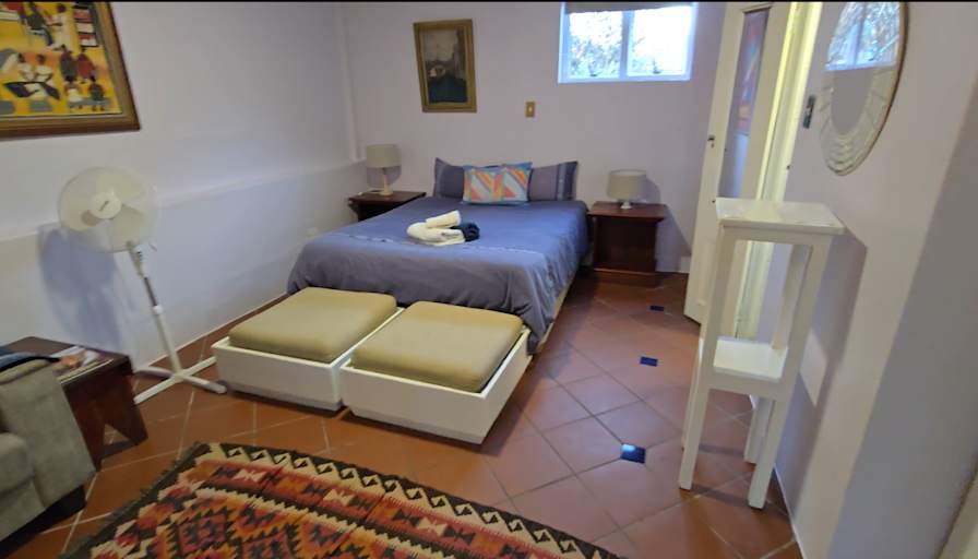 Green Point Tree House's room
