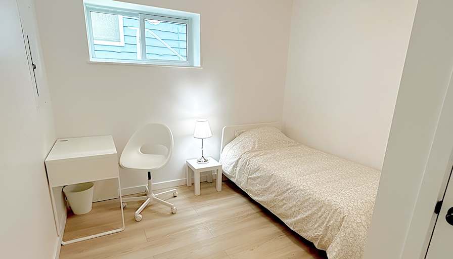 Shirin's room