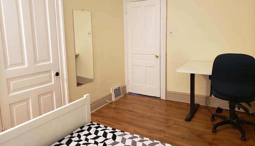 Kelly's room