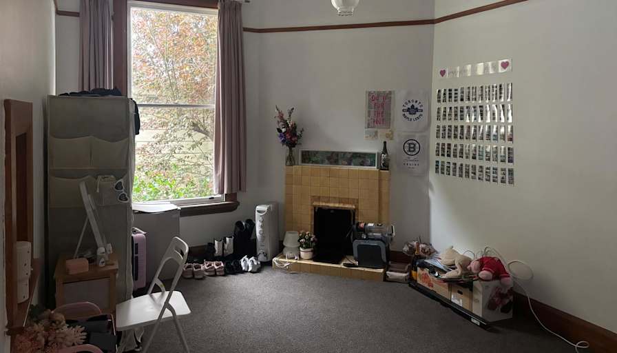 Kate's room