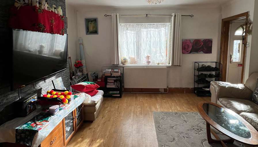 Jennifer's room