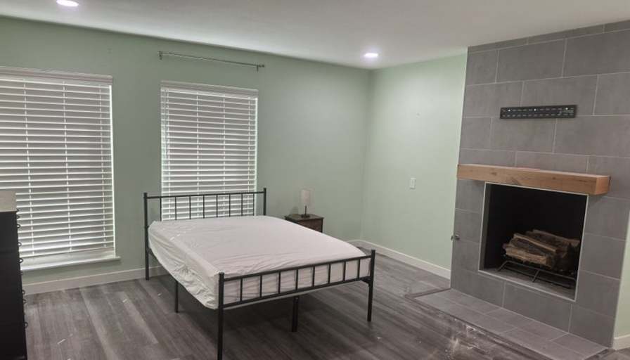 Valentina's room
