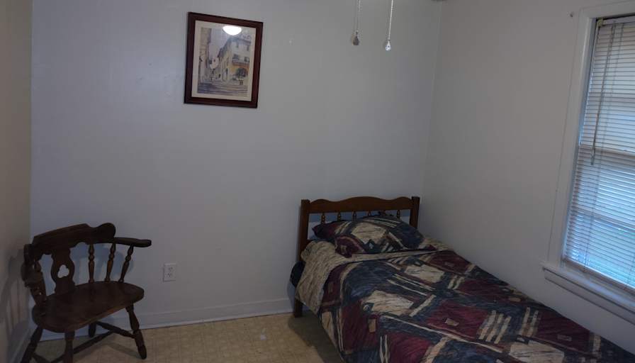Darrell Shinault's room