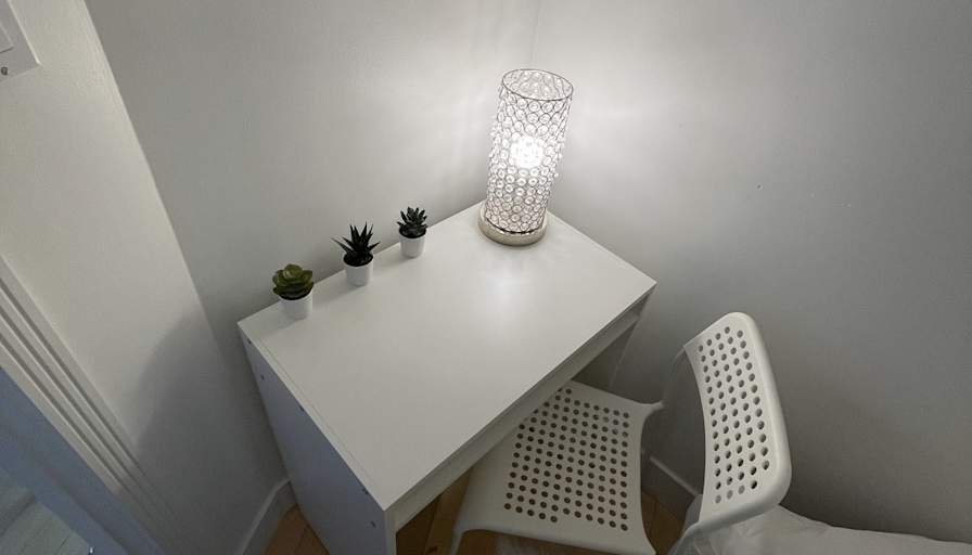 Van House's room