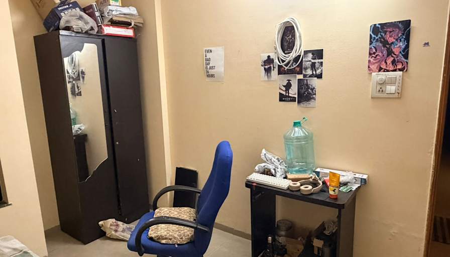 Apoorv Gupta's room