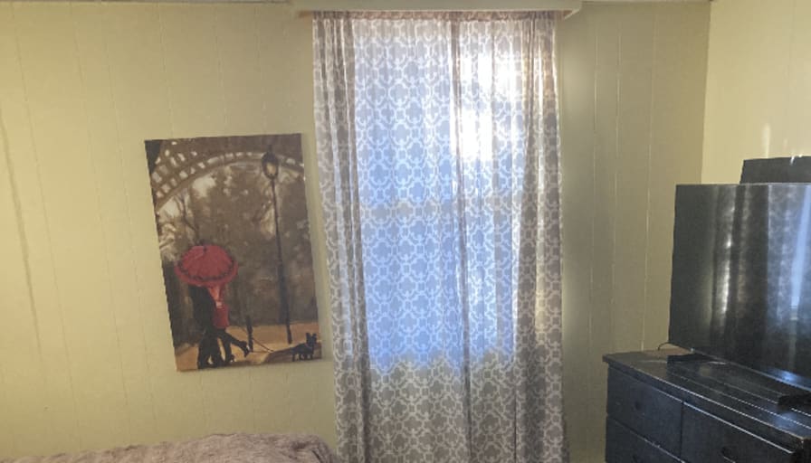 Israel's room