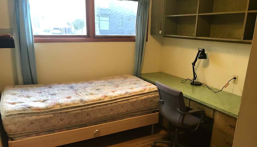 Samuel's room