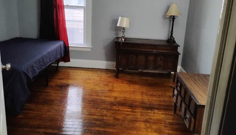 Gala's room