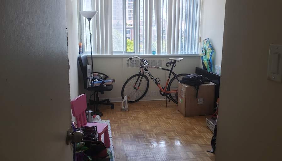 Chin's room