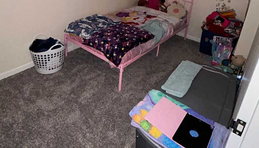 Eniya's room