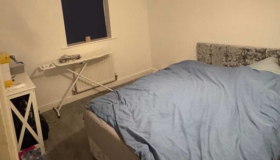 Hamudi's room