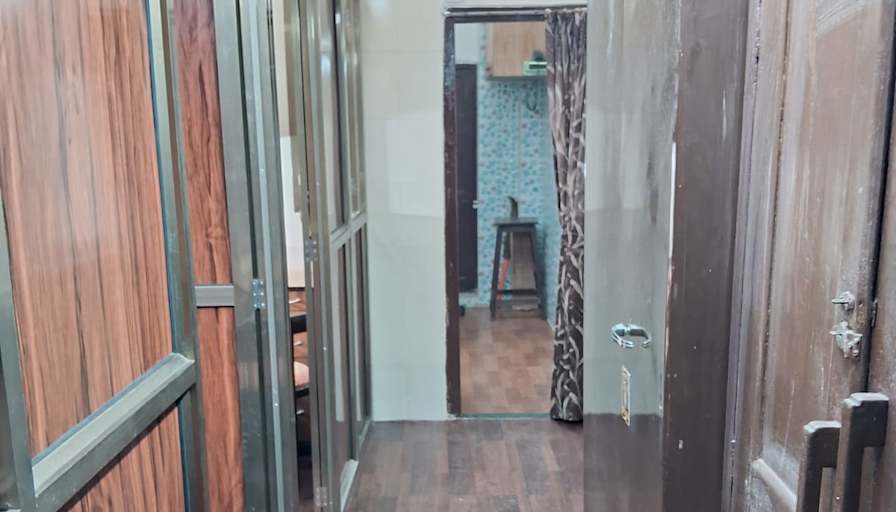 V G Abraham's room