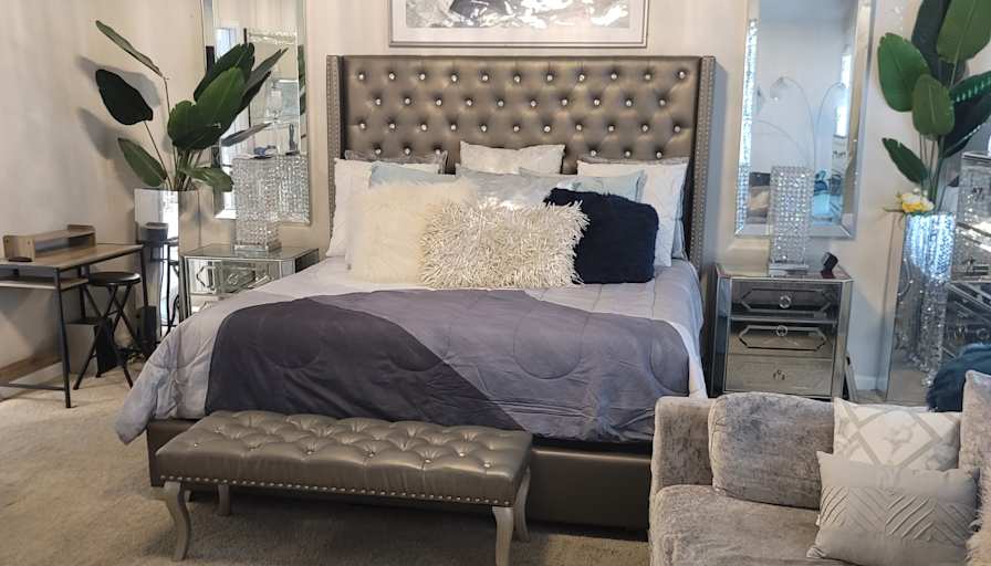 Maurice Thomas Jr's room