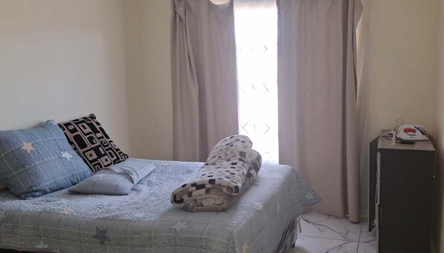 Rhulani's room