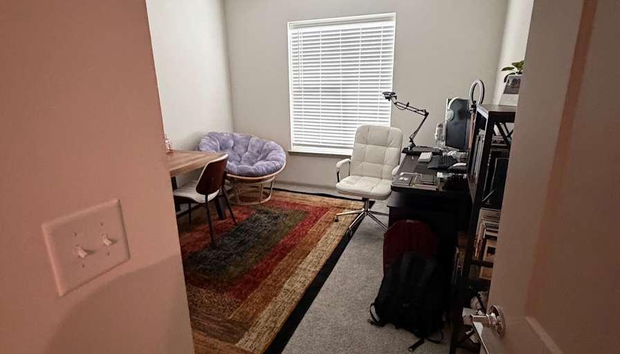 Izzy's room