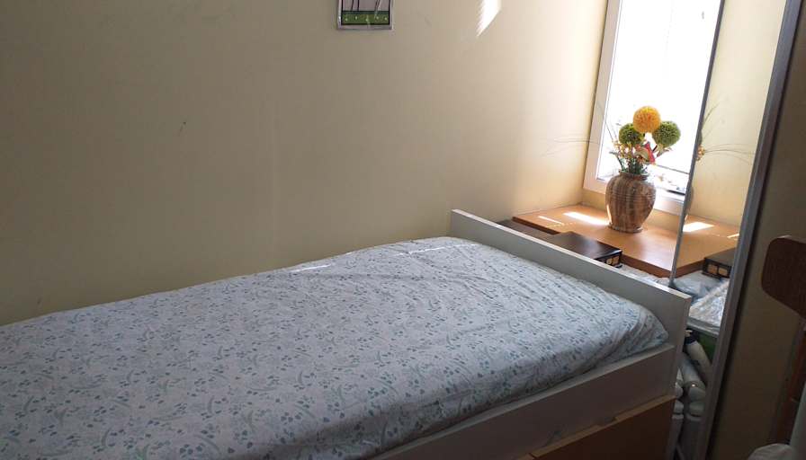 Cenon's room