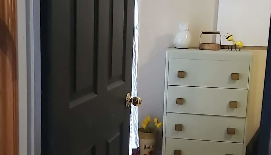 Tammy's room