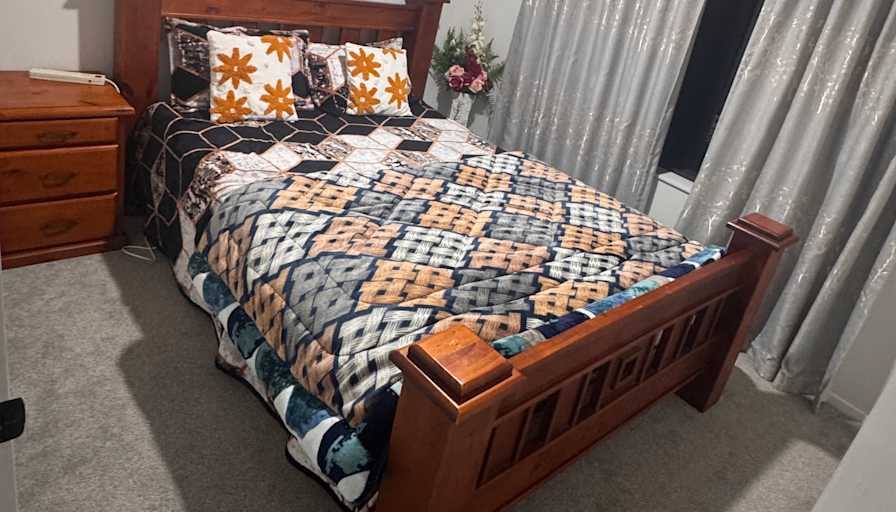 Hamjot's room