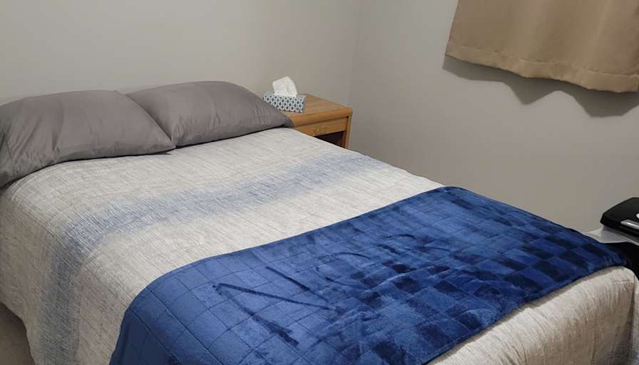 Kevin  Jefferies's room
