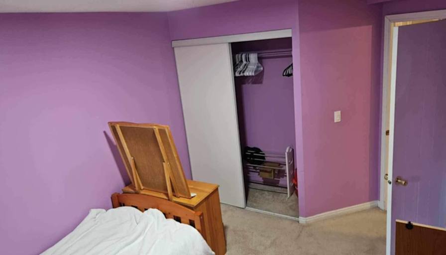 Sam sh's room