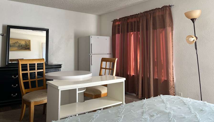 Amalia's room