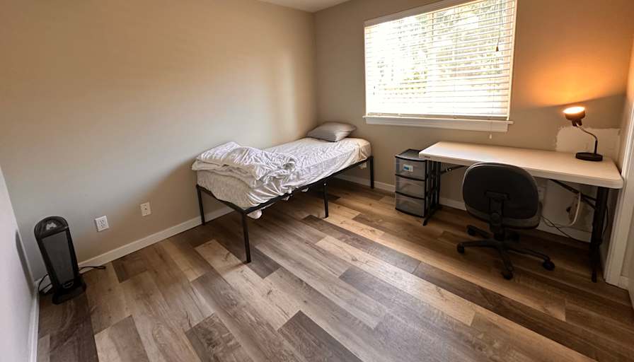 Tam's room
