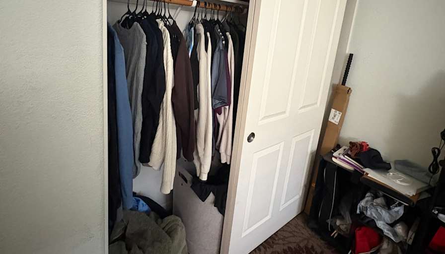 Deep's room