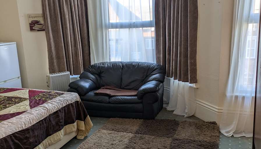 Jay Ali's room