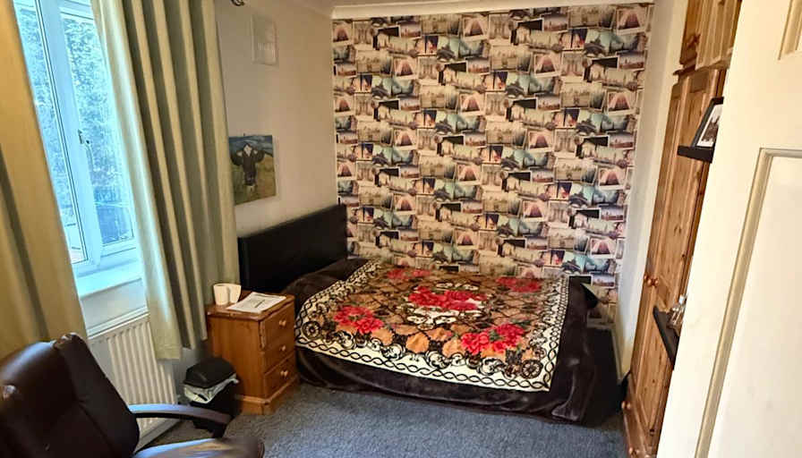 Salman's room