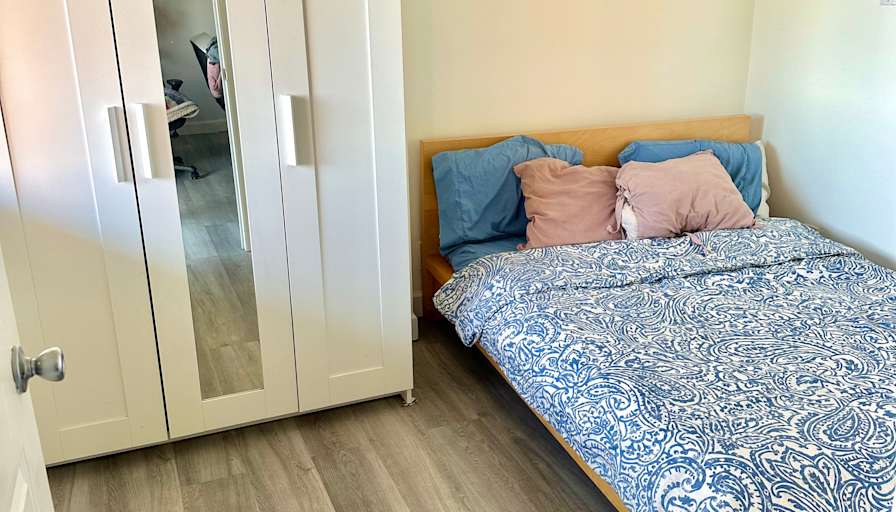 Nejma's room