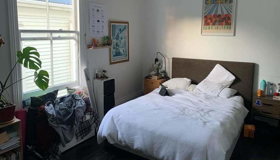 Thomas's room