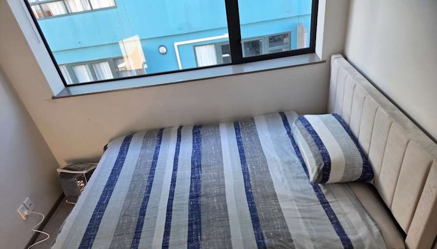 Mingsheng's room