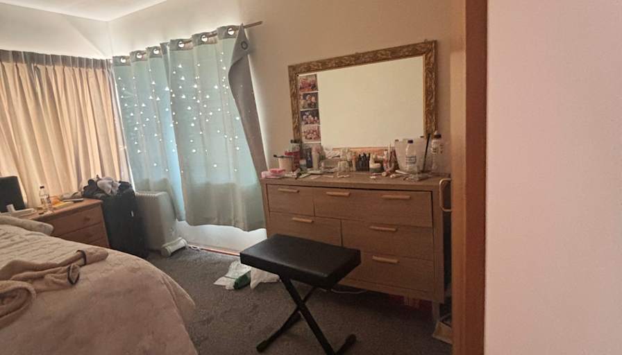Jazz Rou's room