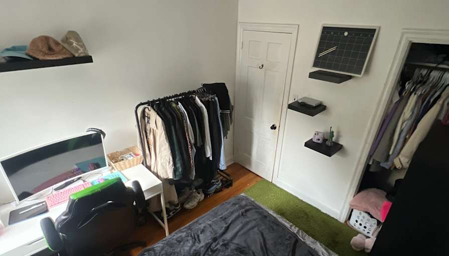 Achilles's room