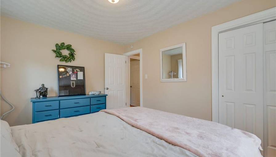 Victoria's room