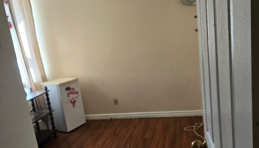 Dustin's room
