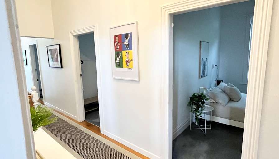 Donna's room