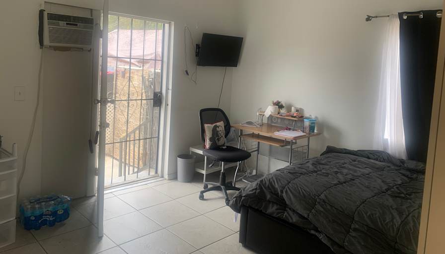 Student Housing's room