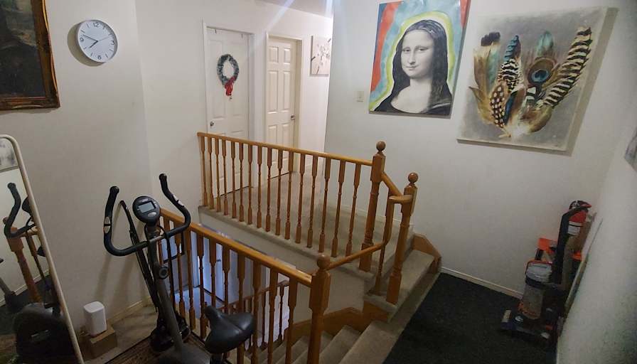 M nik's room
