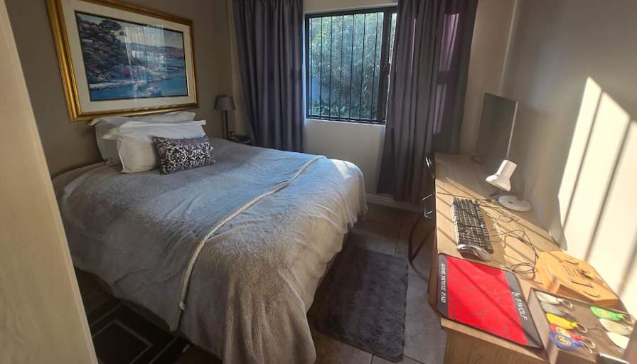 Graham Hodson's room