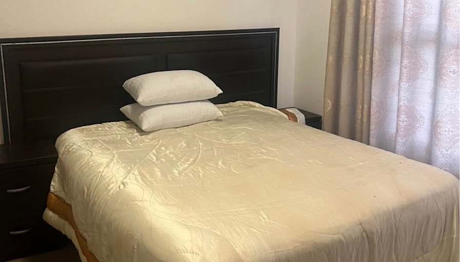 Naomi's room